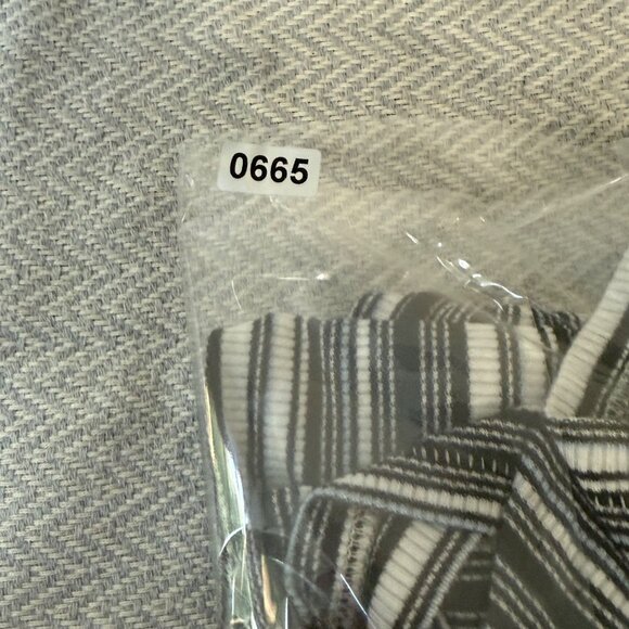 American Eagle T Shirt Womens Small Stripes Black White Soft Casual - Picture 6 of 10